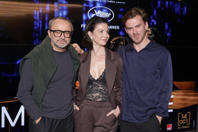 Exclusive - Minotaure Premiere - Paris Exclusive - Andrei Zviaguintsev, Iris Lebedeva and Yuriy Zavalnyouk attend the photocall for the premiere of The Minotaure held at the UGC Les Halles Cinema in Paris, France on October 8, 2026. Photo by David Boyer ABACAPRESS.COM Paris France Copyright: xBoyerxDavid ABACAx