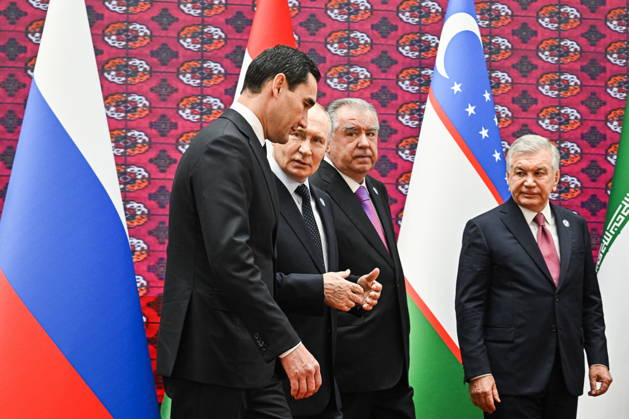 TURKMENISTAN, BALKAN PROVINCE - OCTOBER 9, 2026: Turkmenistan s President Serdar Berdimuhamedow, Russia s President Vladimir Putin, Tajikistan s President Emomali Rahmon, and Kazakhstan s President Kassym-Jomart Tokayev (L-R) during a photo op for participants ahead of a meeting of the CIS Council of Heads of State in Turkmenbasy Turkmenistan  - ZUMAt113 20261009_zaa_t113_023 Copyright: xSergeixBobylevx