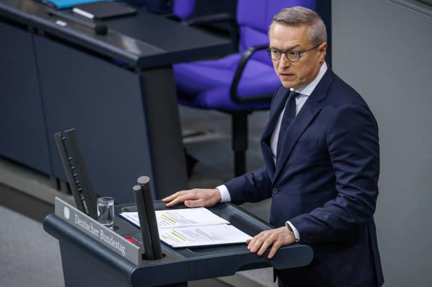 Bundestag Karsten Wildberger (CDU), Bundesminister fuer Digitales und Staatsmodernisierung, im Deutschen Bundestag am 09.10.26 in Berlin. Berlin Berlin Deutschland Bundestag
