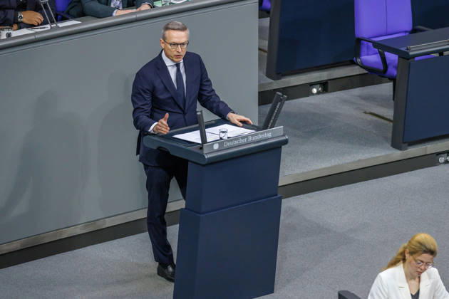 Bundestag Karsten Wildberger (CDU), Bundesminister fuer Digitales und Staatsmodernisierung, im Deutschen Bundestag am 09.10.26 in Berlin. Berlin Berlin Deutschland Bundestag