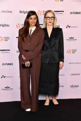 Collien Fernandes und Susanna Riethmuller bei der Verleihung der Brigitte Award 2026 im Kino International in Berlin am 08.10.2026