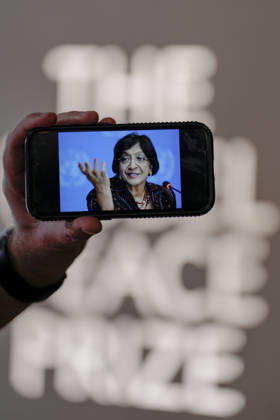 Nobels Fredspris 2026 Oslo 20261009. Nobelkomiteens leder, Jorgen Watne Frydnes, kunngjor at Navanethem Navi Pillay tildeles Nobels fredspris for 2026 pa Nobelinstituttet. Foto: Javad Parsa NTB Oslo Norge _w6z5tkDuwE EDITORIAL USE ONLY Ref:_BNC_POL_w6z5tkDuwE.jpg Copyright: xJavadxParsax xNTBx