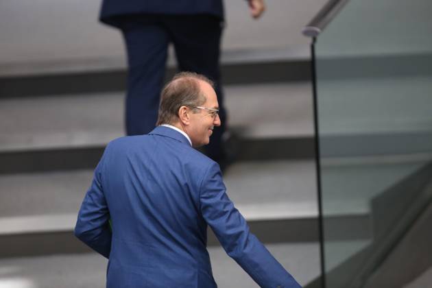 Berlin, Deutschland, 09.10.2026: Deutscher Bundestag: 100. Bundestagssitzung: Bundesminister des Innern Alexander Dobrindt (CSU) Copyright: xdtsxNachrichtenagenturx dts_137779