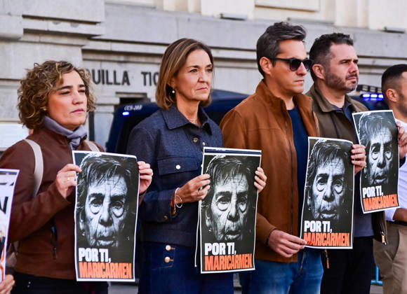 October 9, 2026, Madrid, Madrid, SPAIN: Members and representatives of the Madrid branch of the Spanish Socialist WorkersÃ¢â‚¬â ¢ Party (PSOE) observe a minute of silence outside Madrid City Hall in memory of Maricarmen, who died after being evicted from her home. Her death has become a symbol of the housing crisis and the struggle against real estate speculation. Madrid SPAIN  - ZUMAz108 20261009_znp_z108_003 Copyright: xRichardxZubelzux