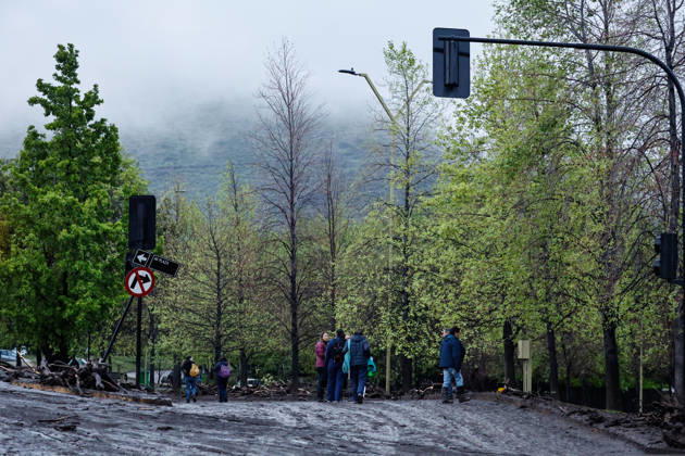 Santiago, October 9, 2026: Consequences of a mudslide that affected the area from San Carlos de Apoquindo to Los Dominicos in the Las Condes district, causing widespread damage and sweeping away vehicles and people. Diego Martin Aton, Chile, Aton 1198055 jpeg Copyright: DIEGOxMARTIN ATONxCHILE