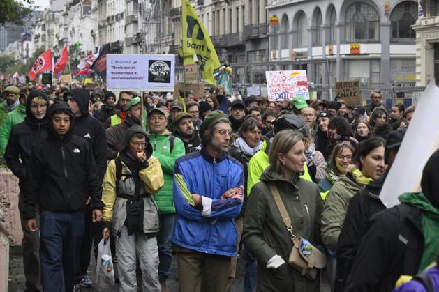 FGTB national demonstration « Pas dans nos poches ! » BRUSSELS, BELGIUM - OCTOBER 09 : FGTB national demonstration « Pas dans nos poches ! »against federal government budget measures on October 9, 2026 in Brussels, Belgium, 09 10 2026 Brussels Belgium  Copyright: xPhilipxReynaersx