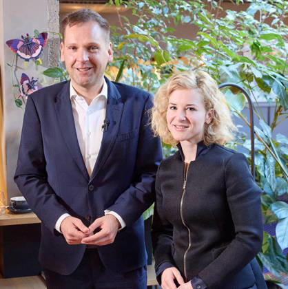 - Wien 09.10.2026 - Nach den gestrigen Entscheidungen um die interimistische Parteiführung der Bundes-SPÖ gab es heute im Hotel Gilbert eine Pressekonferenz der neuen geschäftführenden Dopplspitze der SPÖ die bis Anfang 2027 die Geschäfte leiten wird bis ein neuer SPÖ Bundesparteivorstand gewählt wird. PHOTO: Die Übergangsvorsitzenden der SPÖ, Klubobmann Philip Kucher (L), Frauenchefin Eva-Maria Holzleitner beim Pressegspräch. Vienna (AUSTRIA) - Following yesterday’s decisions regarding the interim leadership of the federal SPÖ, a press conference was held today at the Hotel Gilbert by the SPÖ’s new co-leadership team, which will manage the party’s affairs until early 2027, when a new federal executive committee of the SPÖ is elected.