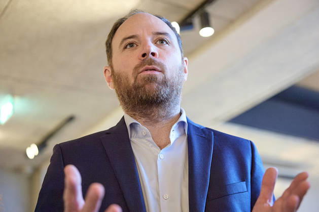 - Wien 09.10.2026 - Nach den gestrigen Entscheidungen um die interimistische Parteiführung der Bundes-SPÖ gab es heute im Hotel Gilbert eine Pressekonferenz der neuen geschäftführenden Dopplspitze der SPÖ die bis Anfang 2027 die Geschäfte leiten wird bis ein neuer SPÖ Bundesparteivorstand gewählt wird. PHOTO: SPÖ-Bundesgeschäftsführer Klaus Seltenheim. Vienna (AUSTRIA) - Following yesterday’s decisions regarding the interim leadership of the federal SPÖ, a press conference was held today at the Hotel Gilbert by the SPÖ’s new co-leadership team, which will manage the party’s affairs until early 2027, when a new federal executive committee of the SPÖ is elected. SPÖ,SPO,SPOE, Parteichefs, Spitze, Parteivorsitz, Parteiführung, Vorsitz, S