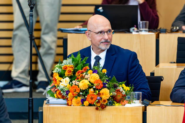 09.10.2026, GER, News Politik, 8.Wahlperiode, 58.Plenarsitzung im Plenarsaal Thüringer Landtag, Wahl zum Vizepräsidenten des Thüringer Landtag Steffen Quasebarth (Thüringen.Gerecht) wird im zweiten Wahlgang zum Vizepräsidenten des Thüringer Landtag gewählt 99096 Erfurt Thueringer Landtag Thüringen Deutschland