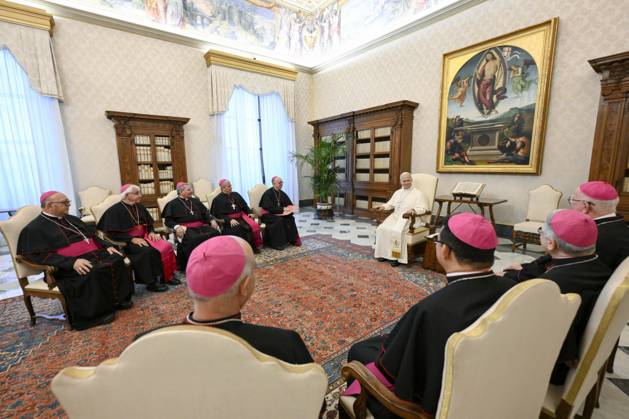 ITALY- REL VATICAN -POPE LEO XVI DURING A PRIVATE AUDIENCE WITH BISHOPS OF HONDURAS ON PRIVATE VISIT AS PART OF THEIR AD LIMINA APOSTOLORUM October 9, 2026 ITALY REL - Vatican, October 9, 2026 Pope Leo XIV receives the bishops of Honduras on a private visit as part of their Ad Limina Apostolorum visit EDITORIAL USE ONLY - NO BOOKS Copyright: xVATICANxMEDIAx xCatholicxPressxPhotox