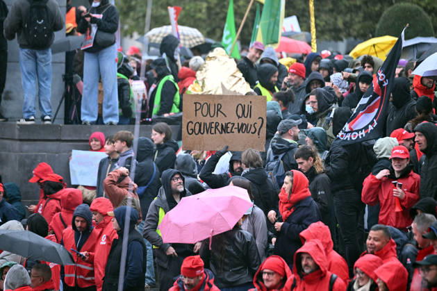 Strike in Belgium disrupts transport BRUSSELS, BELGIUM - OCTOBER 9: Demonstrators carrying trade union flags gather in a central square in Brussels, Belgium on October 9, 2026, during a nationwide strike protesting proposed federal austerity measures and public spending cuts. Organized by major trade union confederations ABVV-FGTB and ACV-CSC, the mass rally coincided with severe transportation disruptions across the country, including approximately 140 flight cancellations at Brussels Airport. Dursun Aydemir Anadolu Brussels Belgium. Editorial use only. Please get in touch for any other usage. Copyright: x2026xAnadoluxDursunxAydemirx