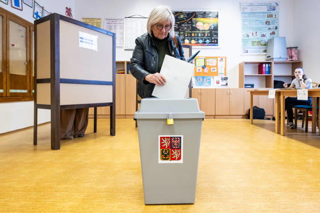 The two-day elections to municipal assemblies started in the Czech Republic together with the first round of the elections to one-third of the Senate, on October 9, 2026. On the photo is seen a polling station in Hradec Kralove, Czech Republic. (CTKxPhoto DavidxTanecek) CTKPhotoP2026100905225  CTKPhotoP2026100905225