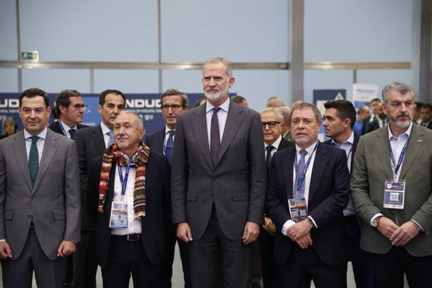 King Felipe VI Closes the Indudef 2026 Defense Industry Congress in Córdoba His Majesty King Felipe VI (c), alongside the president of the Regional Government of Andalusia, Juanma Moreno (1i); the secretary general of UGT, Pepe Álvarez (2i); the secretary general of UGT A, Óskar Martín 1d, and the Secretary General of UGT FICA, Mariano Hoya 2d, during the closing ceremony of the Indudef 2026 Defense Industry Congress on October 9, 2026, in Córdoba, Andalusia, Spain. Over the course of three days, Indudef brought together companies in the defense, technology, and innovation sectors, in addition to panel discussions, professional meetings, and spaces designed to foster collaboration and networking. October 9, 2026, Córdoba, Andalusia, Spain. Copyright: xMaderoxCuberox 7831746