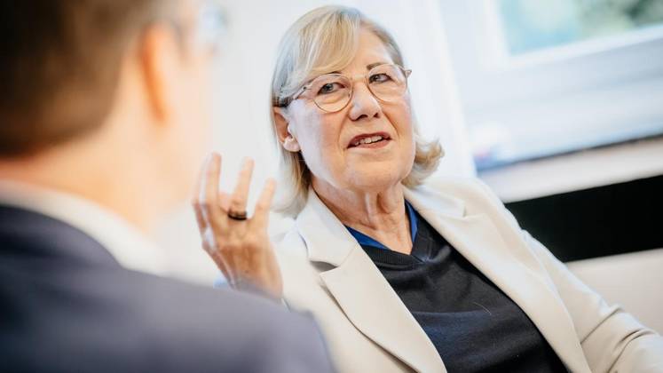 Krupp-Stiftungschefin Ursula Gather im Interview. Lange Zeit hat sich Ursula Gather, die Chefin der Krupp-Stiftung, nicht mehr zum Konzern Thyssenkrupp geäußert. Jetzt spricht sie im exklusiven Interview. Am 09.10.2026 in Essen ** NUR FÜR REDAKTIONELLE ZWECKE ** EDITORIAL USE ONLY **<p>Krupp-Stiftungschefin Ursula Gather im Interview. Lange Zeit hat sich Ursula Gather, die Chefin der Krupp-Stiftung, nicht mehr zum Konzern Thyssenkrupp geäußert. Jetzt spricht sie im exklusiven Interview. Am 09.10.2026 in Essen Copyright: ChristophxJendral
