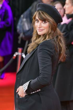La Bola Negra Film Premiere Penelope Cruz attends the La Bola Negra BFI London Film Festival premiere, at The Royal Festival Hall, BFI Southbank, London. 8th October 2026. Copyright: xAndrewxSimsx NINTCHDBPICT001114441581