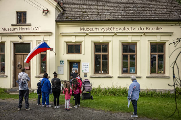 The two-day elections to municipal assemblies started in the Czech Republic together with the first round of the elections to one-third of the Senate, on October 9, 2026. On the photo a polling place in new electoral district in Ralsko-Nahlov. (CTKxPhoto RadekxPetrasek) CTKPhotoP2026100905579  CTKPhotoP2026100905579