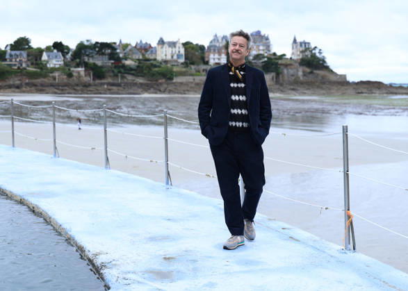 Thibault de Montalembert by the seawater pool on L Ecluse Beach during the 37th Dinard British and Irish Film Festival, France, on October 9, 2026. Denis Guignebourg, Bestimage. 37th Dinard British Irish Film Festival on October 9, 2026, in Dinard, France. Dinard, France  Copyright: xDenisxGuignebourgx xBestimagexDenisxGuignebourgx xBestimagex