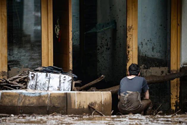 Santiago, October 9, 2026: Consequences of a mudslide that affected the area from San Carlos de Apoquindo to Los Dominicos in the Las Condes district, causing widespread damage and sweeping away vehicles and people. Diego Martin Aton, Chile, Aton 1198142 jpeg  Copyright: DIEGOxMARTIN ATONxCHILE