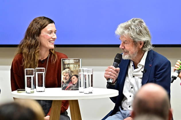Frankfurter Buchmesse 2026. Reinhold und Diane Messner am 09.10.2026 auf der Frankfurter Buchmesse. 20261009MWI154401