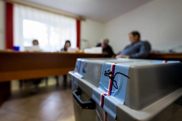The two-day elections to municipal assemblies started in the Czech Republic together with the first round of the elections to one-third of the Senate, on October 9, 2026. On the photo is a polling station in Vysoka Lhota, the smallest municipality in the Czech Republic. (CTKxPhoto JaroslavxSvoboda) CTKPhotoP2026100906313  CTKPhotoP2026100906313