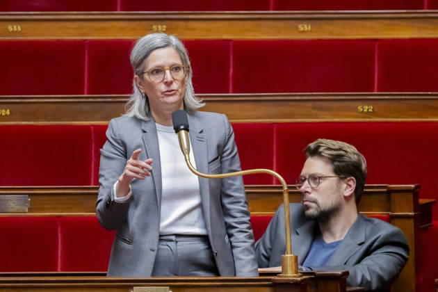 Paris, France le 9 Octobre, 2026 - Examen en seance a l assemblee nationale de la proposition de loi apportant une reponse integrale au phenomene des violences sexuelles et sexistes contre les femmes et les enfants - Sandrine Rousseau POLITIQUE, ASSEMBLEE NATIONALE, EXAMEN DE LOI, LEGISLATIF, LOI INTEGRALE, VIOLENCES SEXUELLES  Copyright: xVincentxIsorex