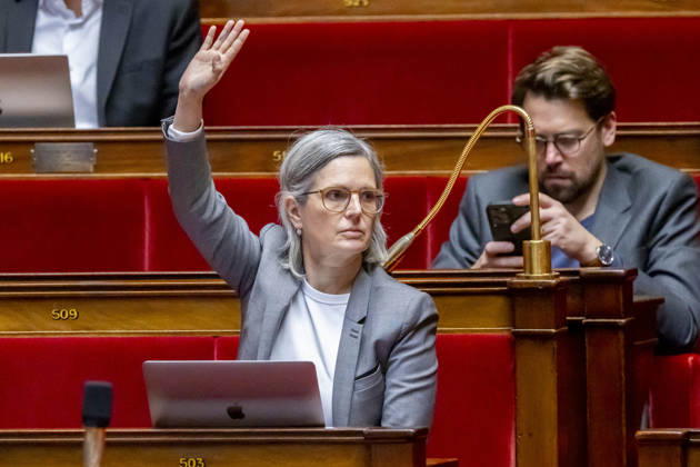 Paris, France le 9 Octobre, 2026 - Examen en seance a l assemblee nationale de la proposition de loi apportant une reponse integrale au phenomene des violences sexuelles et sexistes contre les femmes et les enfants - Sandrine Rousseau POLITIQUE, ASSEMBLEE NATIONALE, EXAMEN DE LOI, LEGISLATIF, LOI INTEGRALE, VIOLENCES SEXUELLES  Copyright: xVincentxIsorex