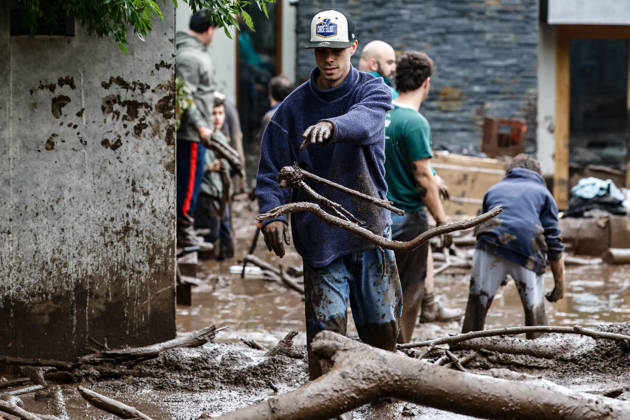 Santiago, October 9, 2026: Consequences of a mudslide that affected the area from San Carlos de Apoquindo to Los Dominicos in the Las Condes district, causing widespread damage and sweeping away vehicles and people. Diego Martin Aton, Chile, Aton 1198188 jpeg  Copyright: DIEGOxMARTIN ATONxCHILE