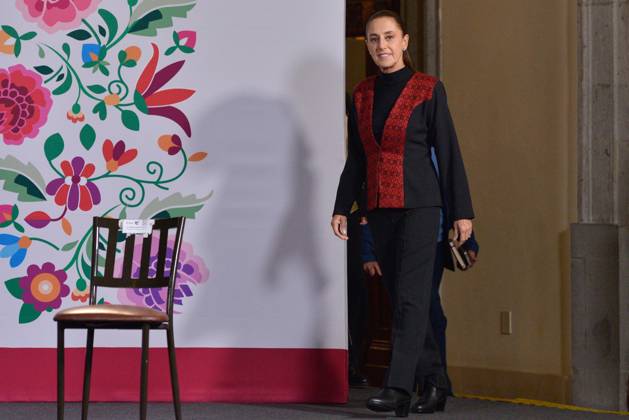 October 9, 2026: TO-45414-MEXICO , September 10, 2026. Mexican President Claudia Sheinbaum spoke about heavy rains in various states and national politics during the "People& 039;s Conference" at the National Palace in Mexico City. Clasos.com.mx - ZUMAcs4_ 20261009_faa_cs4_003 Copyright: xJavierxLiraxOterox