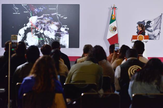 October 9, 2026: TO-45414-MEXICO , September 10, 2026. Mexican President Claudia Sheinbaum spoke about heavy rains in various states and national politics during the "People& 039;s Conference" at the National Palace in Mexico City. Clasos.com.mx - ZUMAcs4_ 20261009_faa_cs4_015 Copyright: xJavierxLiraxOterox