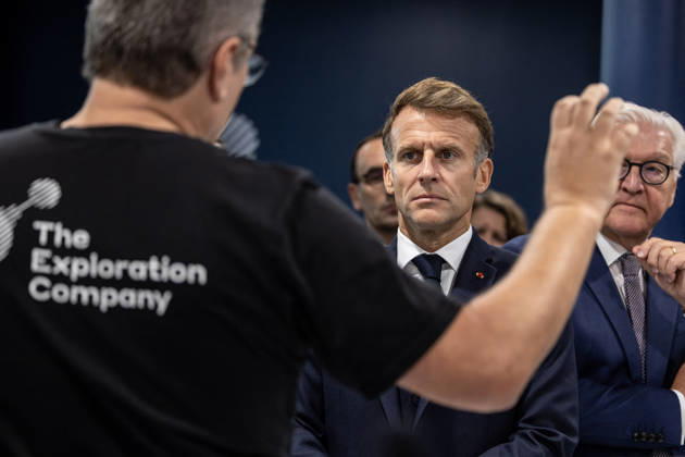Emmanuel Macron And Frank-Walter Steinmeier Visit in Gironde French President Emmanuel Macron and German President Frank-Walter Steinmeier visit The Exploration Company, a Franco-German space company in Gironde in Le Haillan, France, on October 9, 2026. Photo by Margot Le Gonidec ABACAPRESS.COM Le Haillan France  Copyright: xLexGonidecxMargot ABACAx