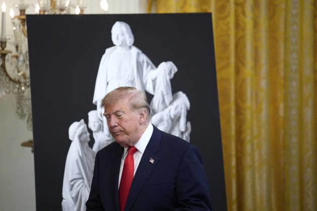 Donald Trump on Columbus Day celebration - Washington US President Donald Trump hosts a Columbus Day celebration in the East Room in Washington on October 9, 2026. Photo by Yuri Gripas ABACAPRESS.COM Washington DC United States Copyright: xGripasxYuri ABACAx