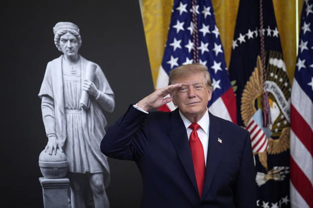 Donald Trump on Columbus Day celebration - Washington US President Donald Trump hosts a Columbus Day celebration in the East Room in Washington on October 9, 2026. Photo by Yuri Gripas ABACAPRESS.COM Washington DC United States Copyright: xGripasxYuri ABACAx
