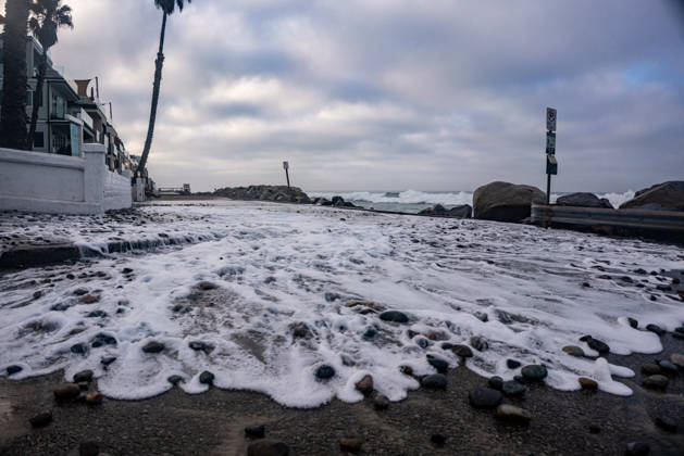 October 9, 2026, Oceanside, California, USA: Oceanside, California, receives large waves on October 9, 2026, during a historic El NioÂ±o season. Kelvin swells have brought major damages to the coastline. Oceanside USA  - ZUMAg219 20261009_znp_g219_005 Copyright: xJakexLeexGreenx