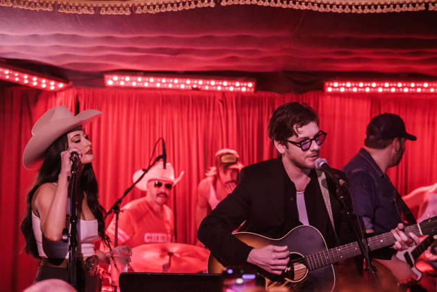 October 9, 2026: Austin, Texas. Kacey Musgraves performed a surprise show at the White Horse after her concert. William Beckmann made a special appearance as well.  - ZUMAda1_ 20261009_zap_da1_070 Copyright: xSandraxDahdahx