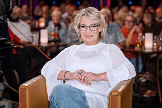 MDR - Riverboat. Moderatorin Andrea Ballschuh anläßlich der Aufzeichnung der MDR - Talkshow Riverboat am 09.10.2026 in der Mediacity Leipzig. 20261009SFL0030
