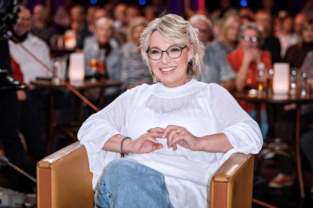 MDR - Riverboat. Moderatorin Andrea Ballschuh anläßlich der Aufzeichnung der MDR - Talkshow Riverboat am 09.10.2026 in der Mediacity Leipzig. 20261009SFL0024