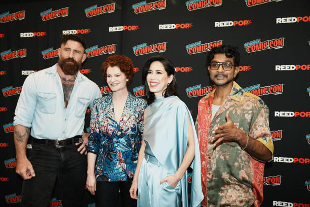 October 9, 2026, New York, New York, USA: The cast of CBS Studios hit show Ghosts from left: DEVAN CHANLDER LONG, REBECCA WISOCKY, SHEILA CARRASO and UTKARSH AMBUDKAR stand for a photo at the 2026 New York Comic Con at the Javits Center on October 9, 2026 in New York. New York USA - ZUMAb148 20261009_zap_b148_011 Copyright: xBryanxSmithx