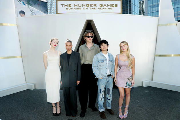 Cast and Fan at signing event at NYCC for The Hunger Games: Sunrise on the Reaping New York Comic Con Activation Featuring: Iris Apatow, Whitney Peak, Joseph Zada, Ben Wang and Mckenna Grace Where: New York, New York, United States When: 09 Oct 2026 Credit: Marion Curtis StarPix for Lionsgate INSTARimages EDITORIAL USE ONLY. NOT FOR USE BY NEWSPAPERS BASED IN THE UK. Copyright: xx instar56081773