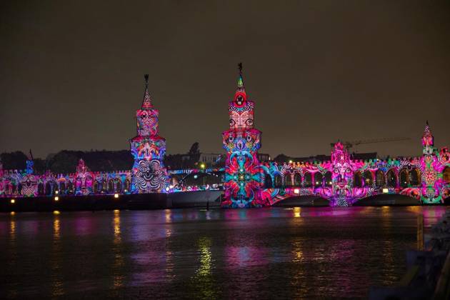 Festival of Lights ** NUR FÜR REDAKTIONELLE ZWECKE ** EDITORIAL USE ONLY **<p>Festival of Lights an der Oberbaumbrücke. Deutschland Berlin Berlin Copyright: JörgxCarstensen