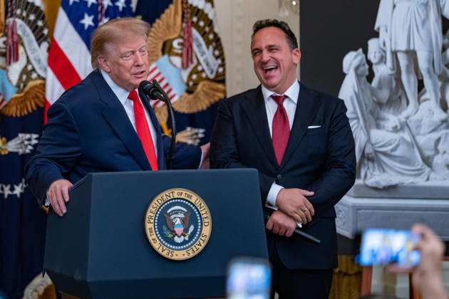October 9, 2026, Washington, Dc, USA: U.S. President Donald Trump joins famed American tenor Christopher Macchio at a Christopher Columbus Day event at the White House on October 9, 2026, in Washington, D.C. Washington USA  - ZUMAl312 20261009_znp_l312_009 Copyright: xAndrewxLeydenx