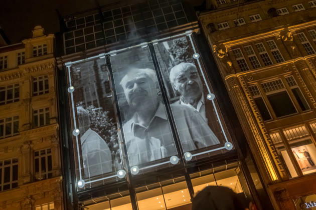 Seit 2009 findet in Leipzig zur Erinnerung an die Montagsdemonstrationen im Jahr 1989 am 9. Oktober das Lichtfest statt. Licht und Kunstinstallationen illuminieren die Stadt, menschen laufen mit Kerzen durch die Stadt. Lichtfest 2026