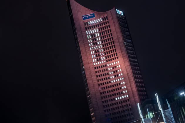Seit 2009 findet in Leipzig zur Erinnerung an die Montagsdemonstrationen im Jahr 1989 am 9. Oktober das Lichtfest statt. Licht und Kunstinstallationen illuminieren die Stadt, menschen laufen mit Kerzen durch die Stadt. Lichtfest 2026