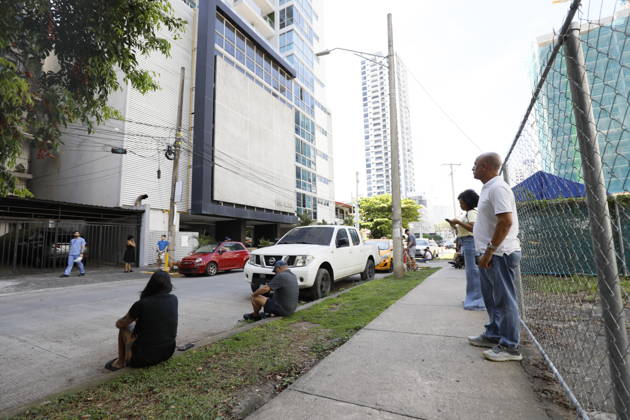 Strong 7.7 magnitude earthquake strikes Panama PANAMA CITY, PANAMA - OCTOBER 9: A strong 7.7 magnitude earthquake hit southern Panama on October 9, 2026, according to the US Geological Survey (USGS), upgrading its initial magnitude estimate from 7.6. The earthquake struck 12 kilometers (7.4 miles) west-southwest of Pitaloza Arriba at a depth of 12.6 kilometers (7.8 miles), the USGS said. There were no immediate reports of casualties or major damage. There was no tsunami warning, advisory, watch, or threat in effect, according to the US Tsunami Warning Center. According to local media, Panama International Airport has been temporarily closed. Daniel Gonzalez Anadolu Panama City Panama. Editorial use only. Please get in touch for any other Copyright: x2026xAnadoluxDanielxGonzalezx
