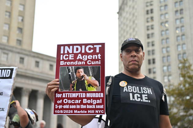 Protesters rally after ICE shooting of New York man in car with child inside NEW YORK, UNITED STATES - OCTOBER 9: A massive protest takes place at Foley Square , demanding the withdrawal of ICE from the city in New York, United States on October 9, 2026. The demonstration follows an incident yesterday in the Bronx where an ICE officer shot Oscar Belgal, a Dominican Republic national, in the neck while he was driving with a 5-year-old child in the vehicle. Waleed Zein Anadolu New York United States. Editorial use only. Please get in touch for any other usage. Copyright: x2026xAnadoluxWaleedxZeinx