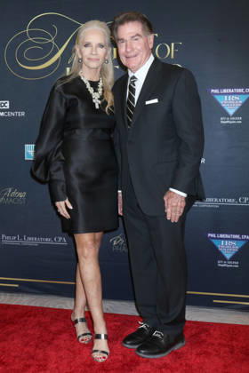 USA - Night of Dreams Gala - Beverly Hills LOS ANGELES - OCT 8: Candace Garvey, Steve Garvey at the Night of Dreams Gala at the Beverly Hills Hotel on October 8, 2026 in Beverly Hills, CA Beverly Hills CA USA Copyright: xKathyxHutchinsx xHutchinsxPhotox
