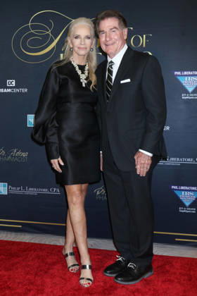 USA - Night of Dreams Gala - Beverly Hills LOS ANGELES - OCT 8: Candace Garvey, Steve Garvey at the Night of Dreams Gala at the Beverly Hills Hotel on October 8, 2026 in Beverly Hills, CA Beverly Hills CA USA Copyright: xKathyxHutchinsx xHutchinsxPhotox