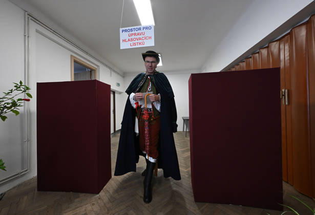 The two-day elections to municipal assemblies continued in the Czech Republic together with the first round of the elections to one-third of the Senate, on October 10, 2026. On the photo voters wearing traditional Hana folk costumes cast their ballots in Kozusany-Tazaly, in the Olomouc Region. (CTKxPhoto LudekxPerina) CTKPhotoP2026101001631  CTKPhotoP2026101001631