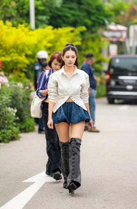 2026 Formula 1 Singapore Grand Prix - Sprint - Celebrities CHOU TZUYU 25 (TWN) of TWICE (JYP Entertainment) during Qualifying day on Saturday during the Formula 1 Singapore Airlines Singapore Grand Prix 2026 at Marina Bay Street Circuit, Singapore, on October 10, 2026. Photo by Antoine LAPEYRE Reveries Agency via ABACAPRESS.COM Singapore Singapore Copyright: xAntoinexLapeyre ReveriesxAgency ABACAx