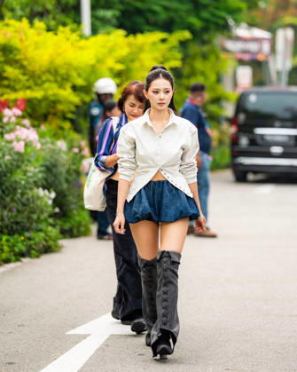 2026 Formula 1 Singapore Grand Prix - Sprint - Celebrities CHOU TZUYU 25 (TWN) of TWICE (JYP Entertainment) during Qualifying day on Saturday during the Formula 1 Singapore Airlines Singapore Grand Prix 2026 at Marina Bay Street Circuit, Singapore, on October 10, 2026. Photo by Antoine LAPEYRE Reveries Agency via ABACAPRESS.COM Singapore Singapore Copyright: xAntoinexLapeyre ReveriesxAgency ABACAx