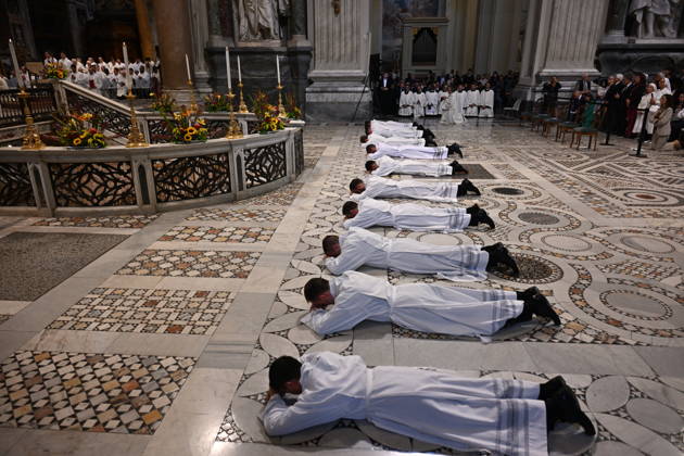 RECORD DATE NOT STATED diaconal_ordination_2026 Italy, Rome, Vatican, 2026 10 10 cardinal Baldo Reina celebrates a Mass forndiaconal ordination at st John Lateran . EDITORIAL USE ONLY - NO BOOKS Copyright: xAlessiaxGiuliani Catholicpressphotox